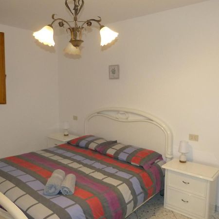 Castro  Casa Vacanze Vincenzo E Rosanna מראה חיצוני תמונה